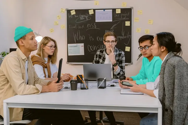 Boost Growth with Customer Success and Sales Collaboration